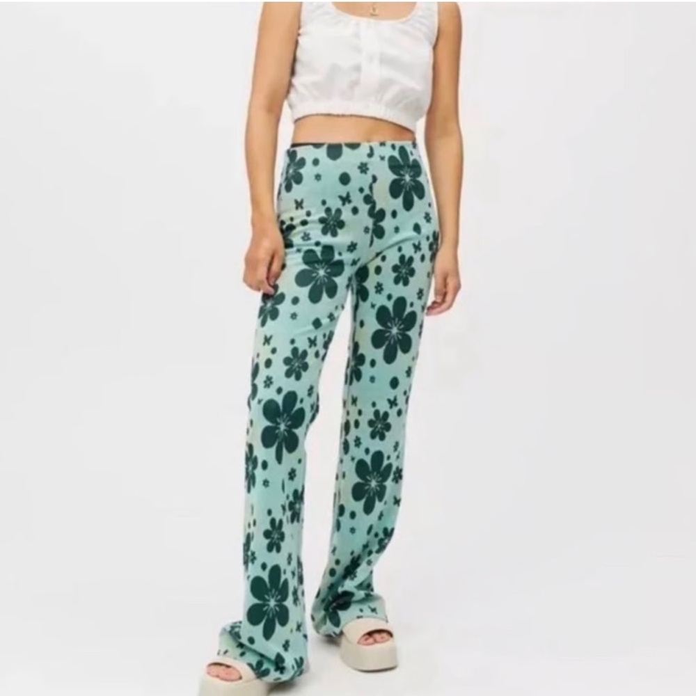 Urban Outfitters Flower Power Casual Flare Pant - Small
